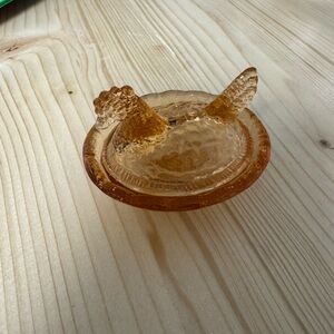 Amber Glass Hen on Nest